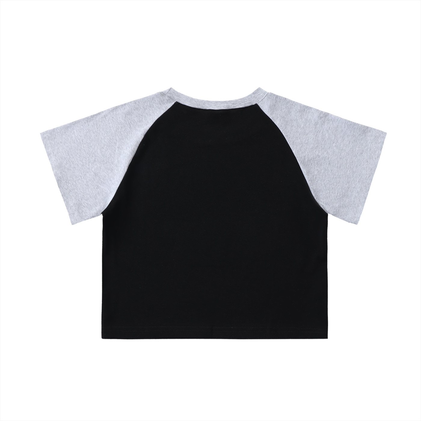 A Women’s KorVeiii Color-Blocked Raglan Sleeve Crop Top